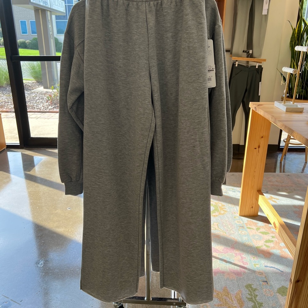 Puddle Sweatpants - Picture 4 of 4